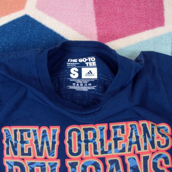 Adidas The Go To Tee New‎ Orleans Pelicans Shirt Crewneck Blue Size Small - Picture 2 of 3